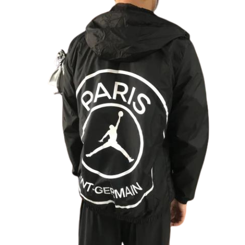 CHAQUETA CORTAVIENTOS NEGRA CON CREMALLERA PSG X JORDAN 2021/22