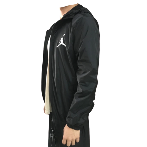 CHAQUETA CORTAVIENTOS NEGRA CON CREMALLERA PSG X JORDAN 2021/22