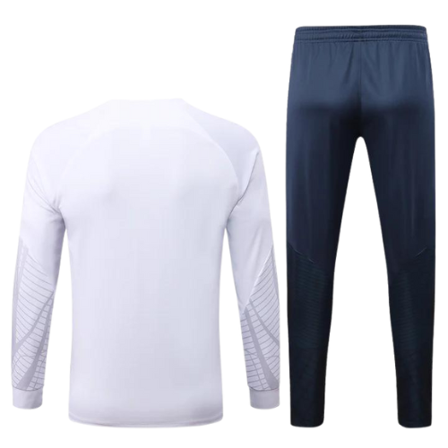 KIT CHAQUETA BLANCA CON CREMALLERA + CHÁNDAL PSG X JORDAN 2021/22