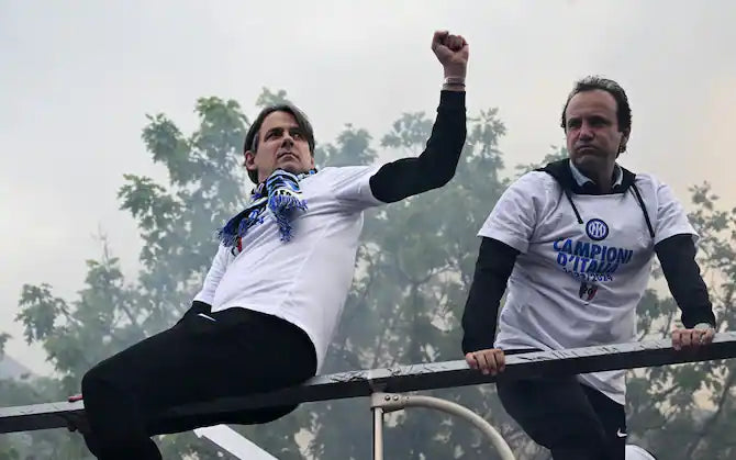 CAMISETA AZUL INTER CELEBRA EL TÍTULO DE CAMPEÓN DE ITALIA 2023/24